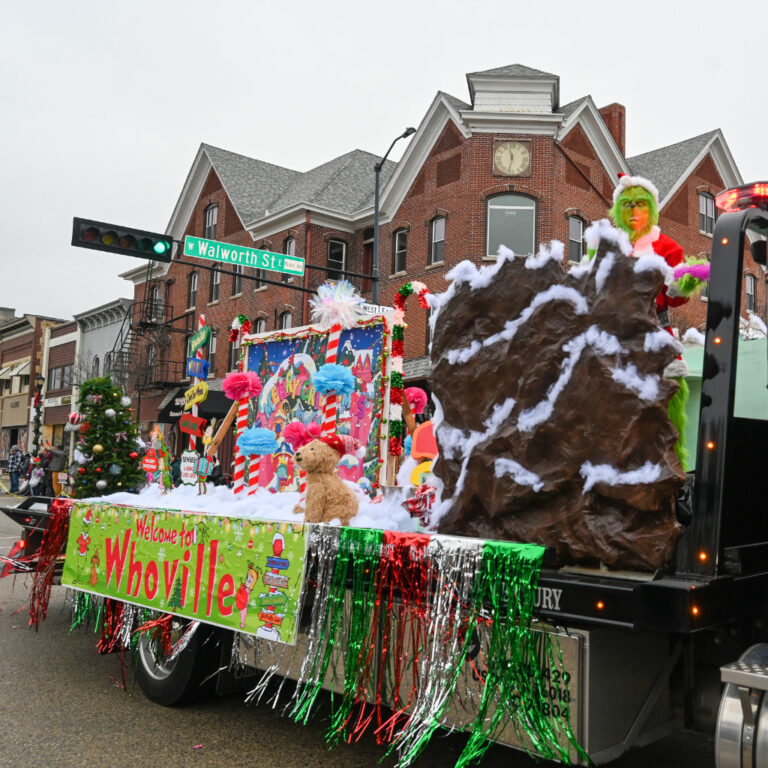 Christmas Card Town Parade Elkhorn Area Chamber of Commerce